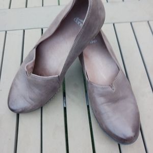 Dansko Liliana Loafer Hidden Wedge Leather 6901671200 Womens Size 39